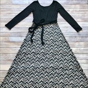 🛍FLASH SALE! Coco & Simone Black/Beige Dress